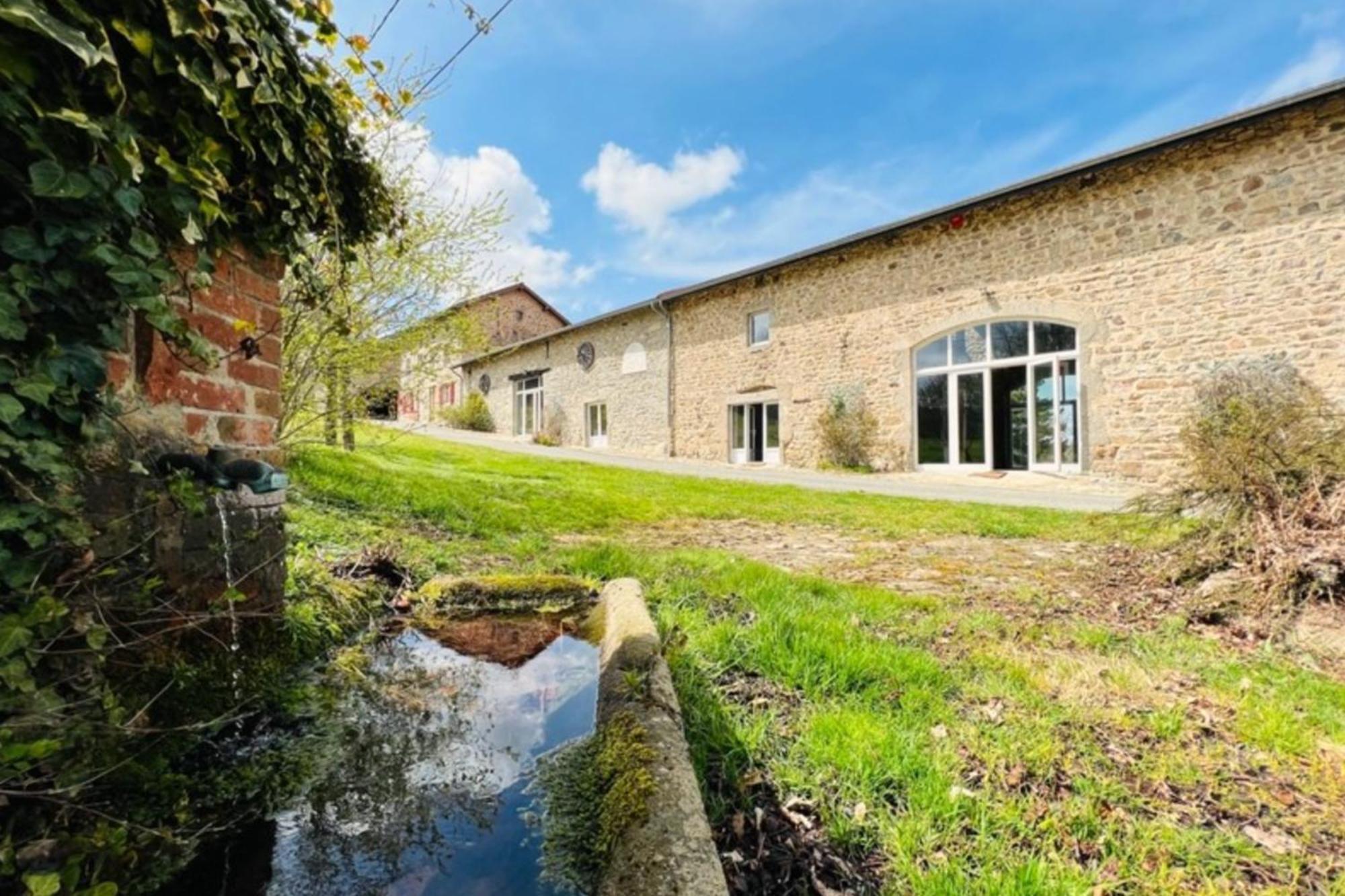 Villa De Luxe, Nichee Dans Les Montagnes Lavoine 外观 照片